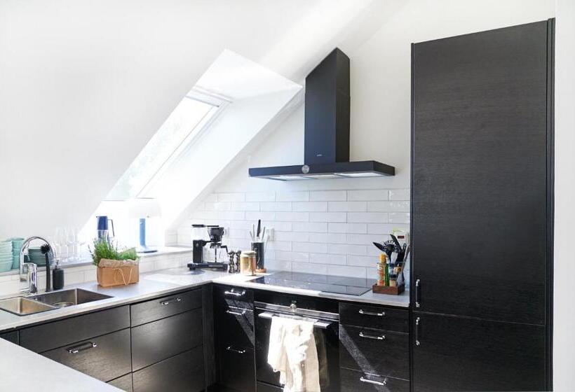 شقة دور أخير غرفة نوم واحدة, Lotsvillans Vandrarhem