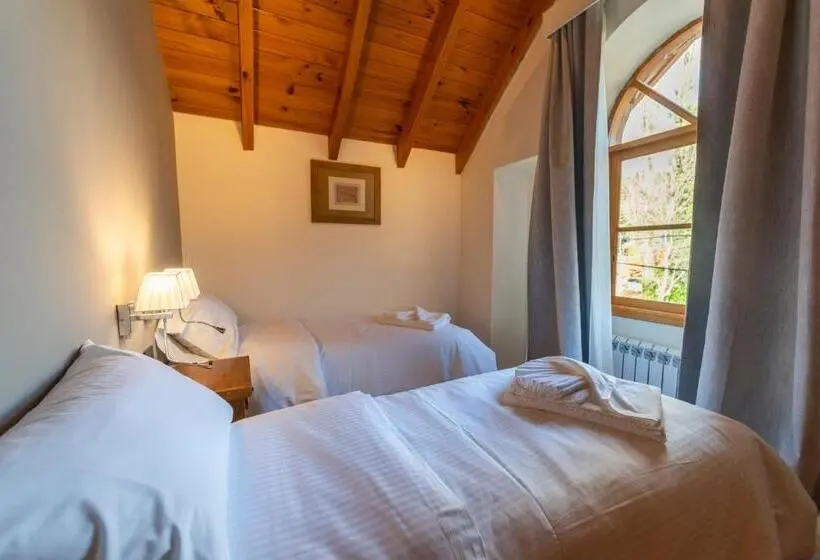 بانگلوی سوپریور, Apart Hotel Agua Escondida