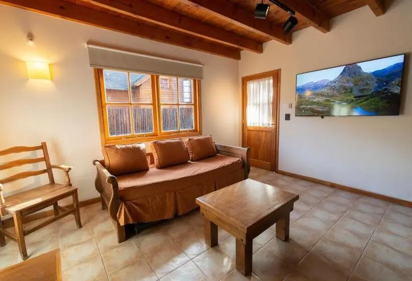 بانگلوی سوپریور, Apart Hotel Agua Escondida