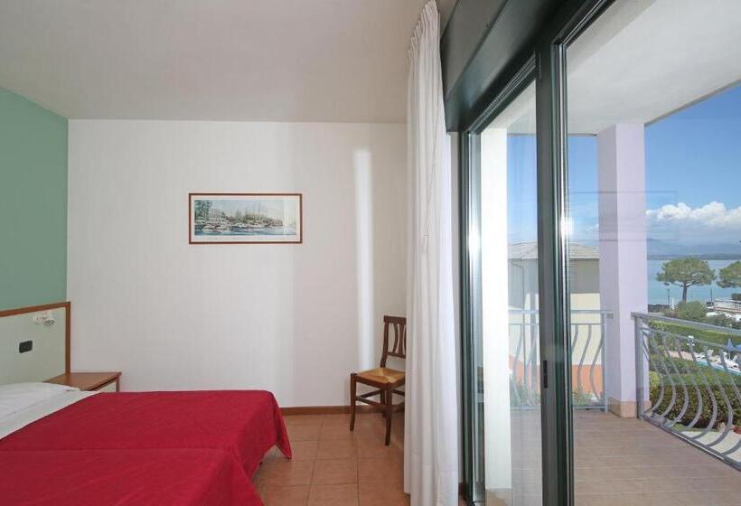 آپارتمان 2 خوابه, Nettuno Residence