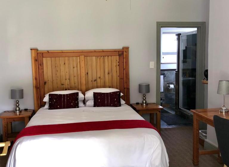 标准间, Burrough Place