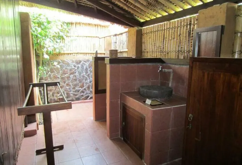 بانگلوی استاندارد, Gili Hideaway