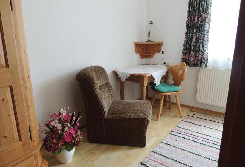 חדר סטנדרט יחיד, Pension Gatterer