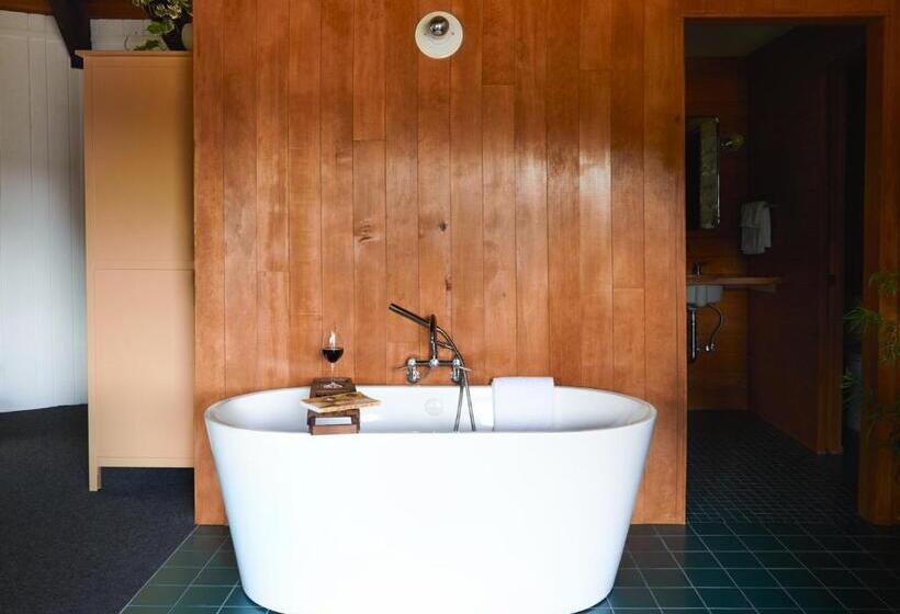 套房, Captain Whidbey