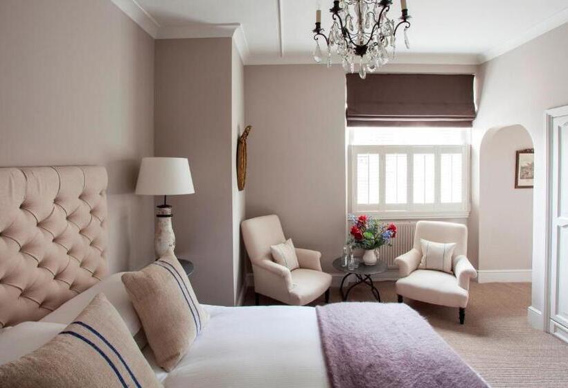 Номер Superior, The Lion Inn