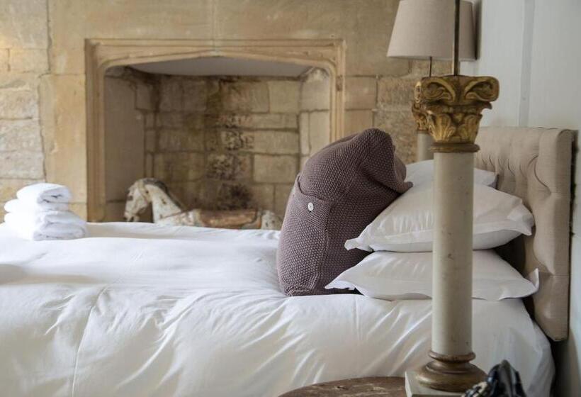 חדר סופריור, The Lion Inn