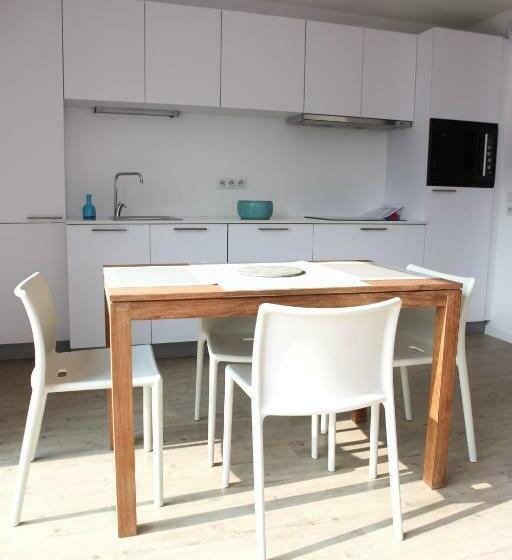 דירת חדר, Cote Ouest