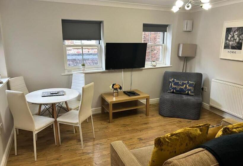 Апартаменты Executive 1 Спальня, Goodramgate Apartments