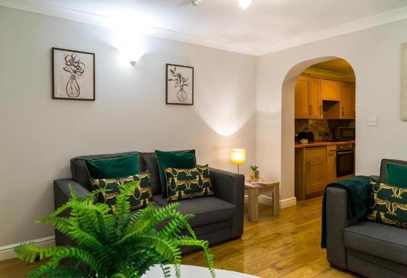 Апартаменты Классик 1 Спальня, Goodramgate Apartments