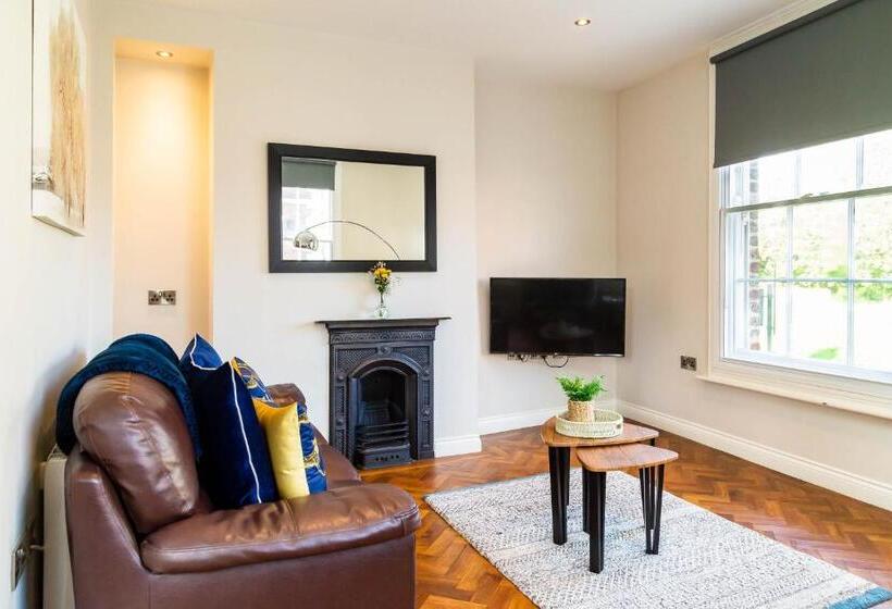 Апартаменты 2 Спальни, Goodramgate Apartments