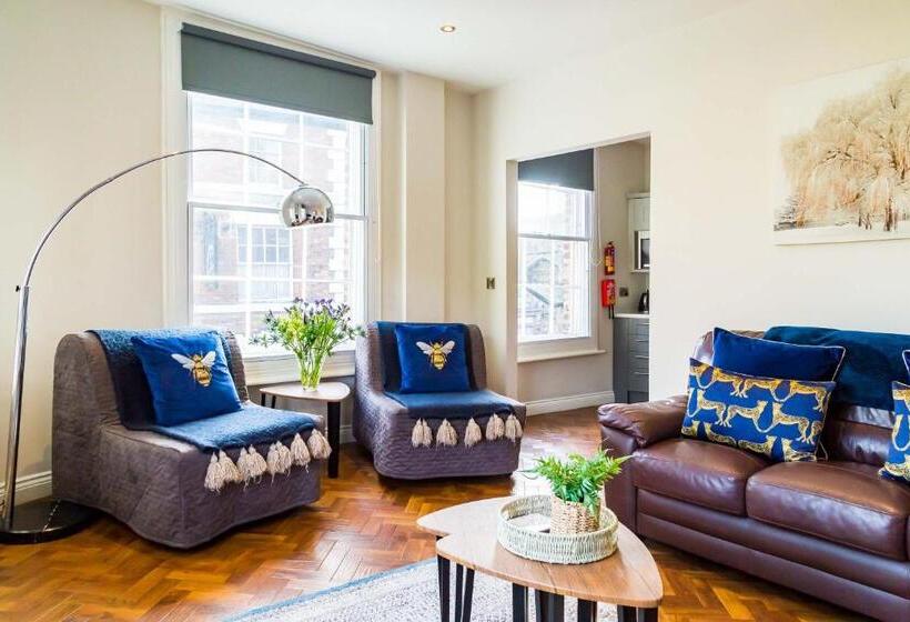 Апартаменты 2 Спальни, Goodramgate Apartments