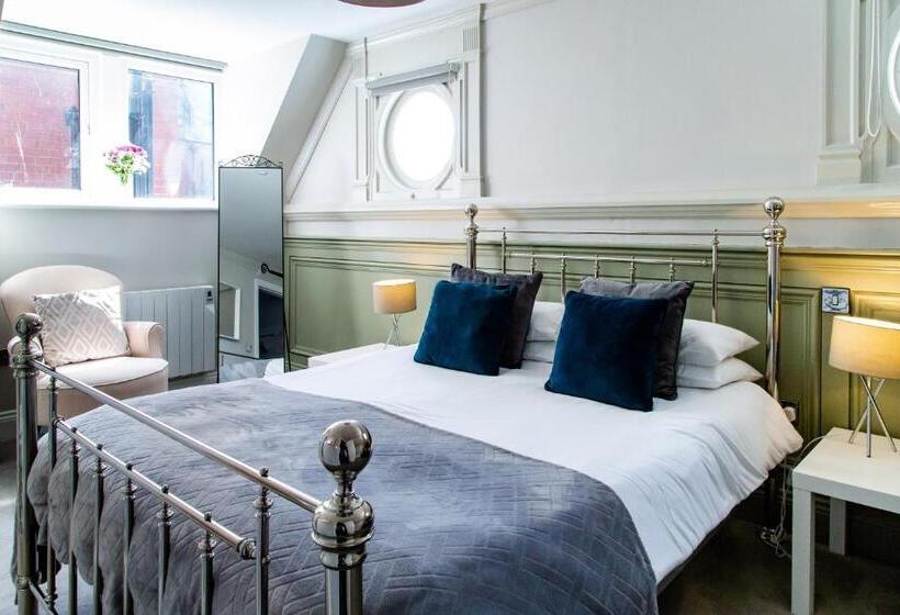 Люкс с Балконом, Goodramgate Apartments