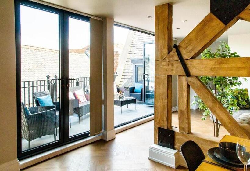 Люкс с Балконом, Goodramgate Apartments