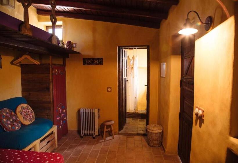 خانه 1 خوابه, Econature Dagaio Handmade Paradise