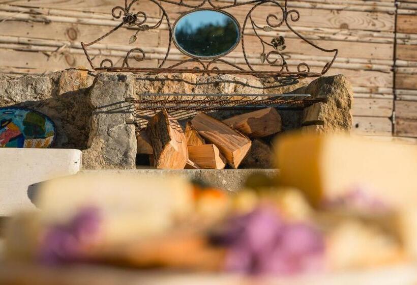 استودیو استاندارد با تراس, Econature Dagaio Handmade Paradise