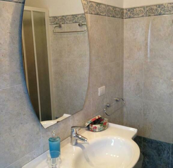 标准间, El Pendola