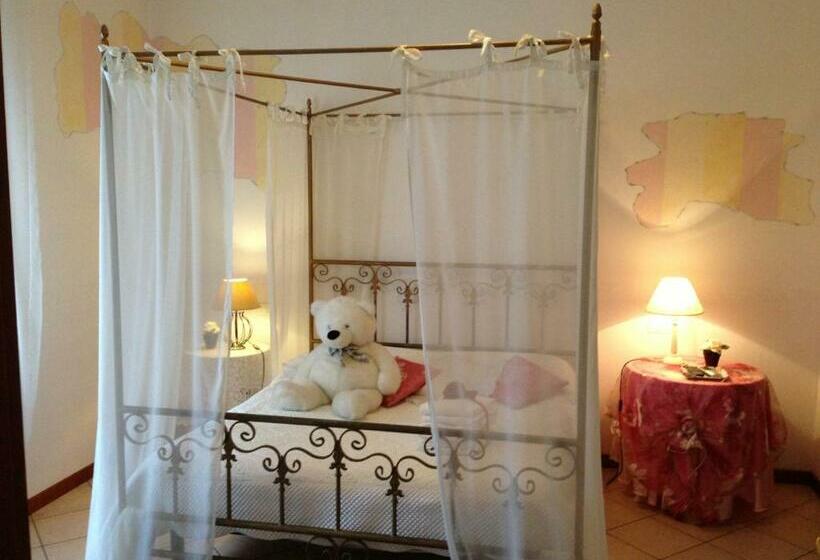 标准间, El Pendola