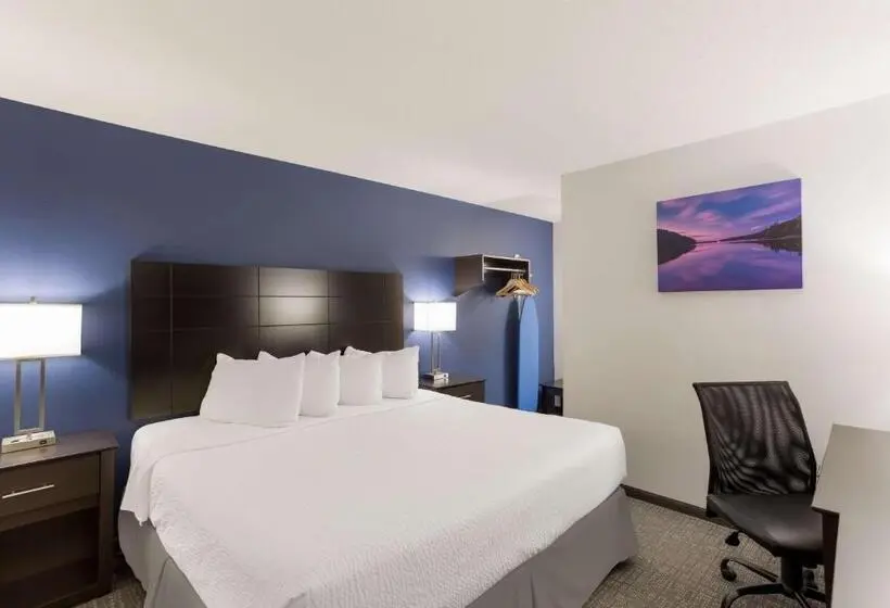 キングサイズベッドのスイートルーム, Surestay Hotel By Best Western Presque Isle
