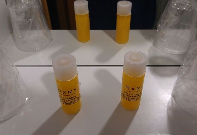 חדר סטנדרט, El Golobar