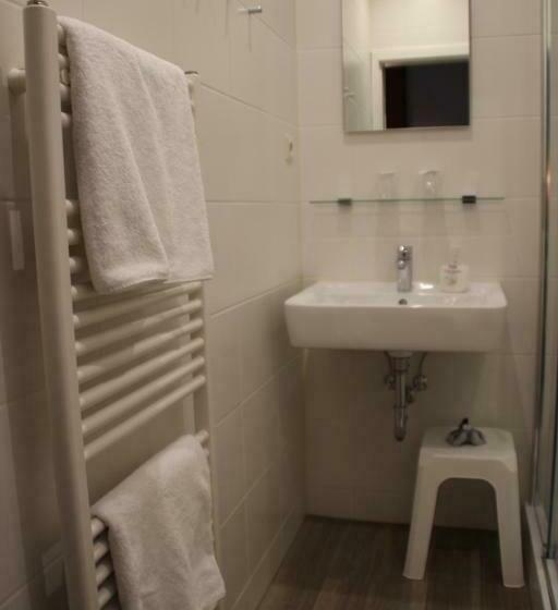 اتاق استاندارد, Haus Alexander