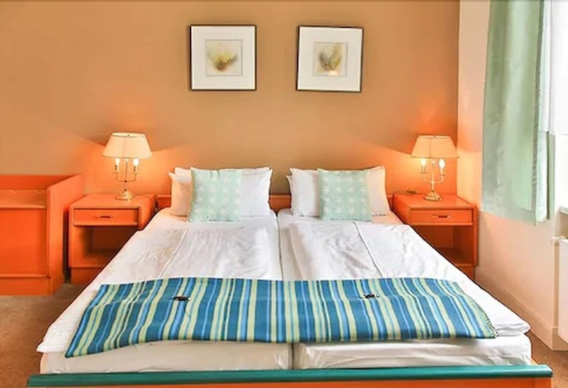 اتاق راحتی, Haus Alexander