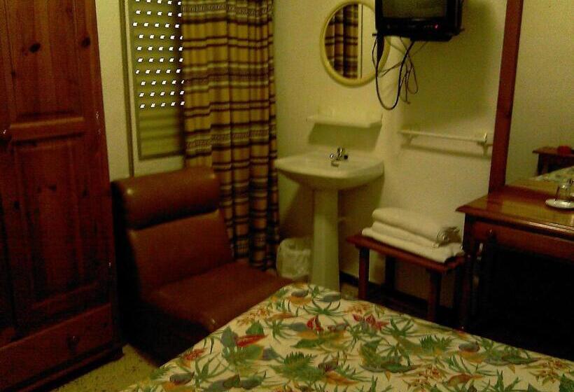 غرفة قياسية حمام مشترك, Pensión Ignacio