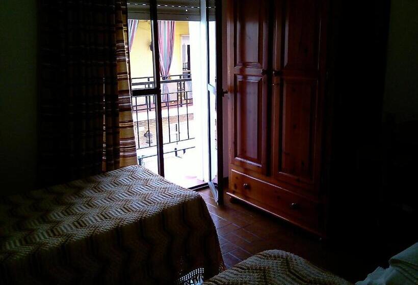 غرفة قياسية حمام مشترك, Pensión Ignacio