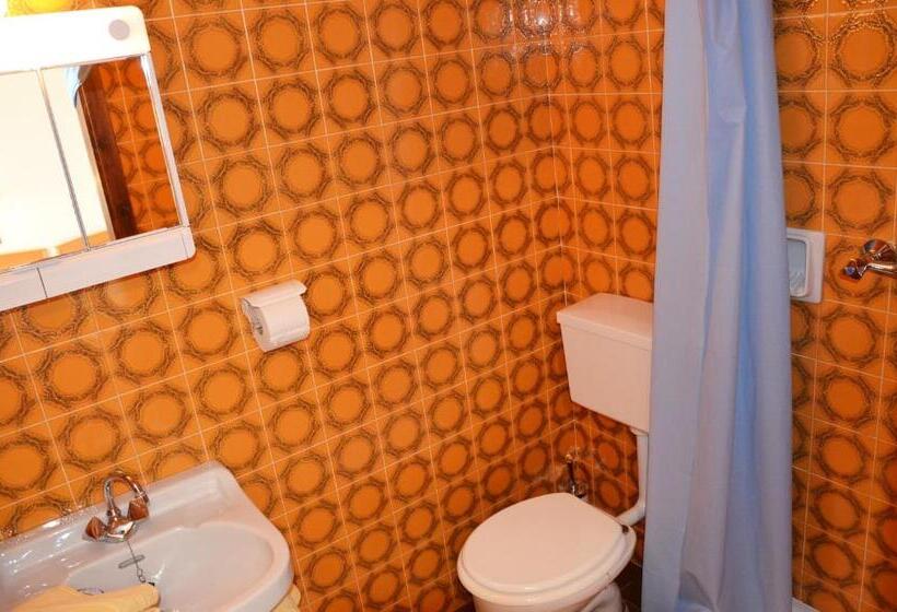 带阳台的三人标准间, Pension Hribernig