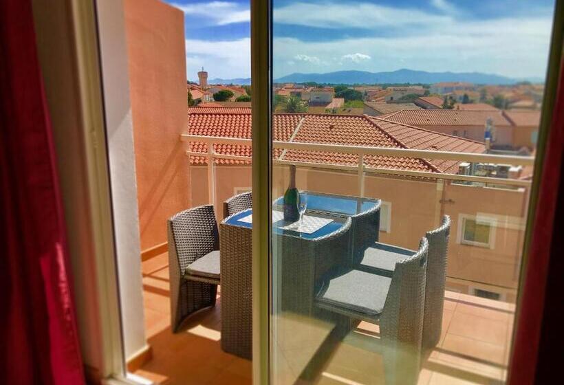 Апартаменты 1 Спальня, Residence La Pinede