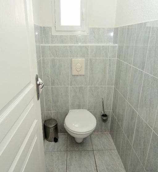 Апартаменты 3 Спальни, Residence La Pinede