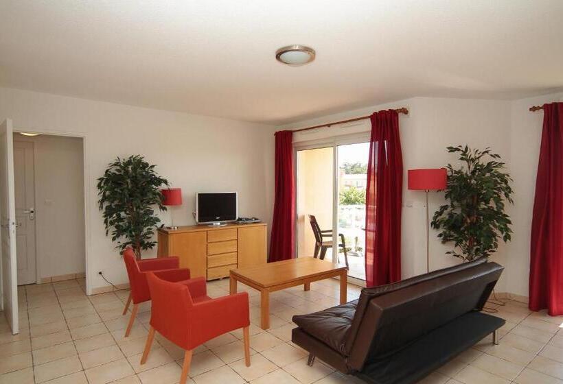 Апартаменты 3 Спальни, Residence La Pinede