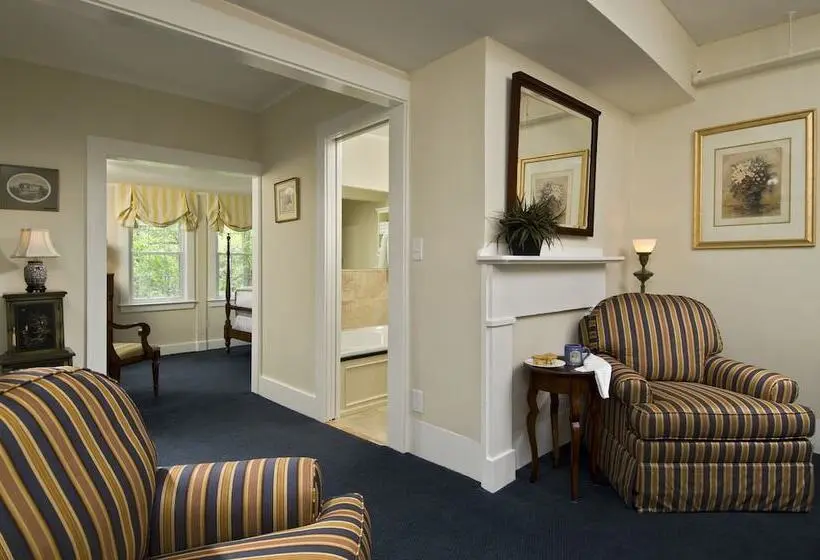 庭の見えるジュニアスイート, The Inn At Cape Cod