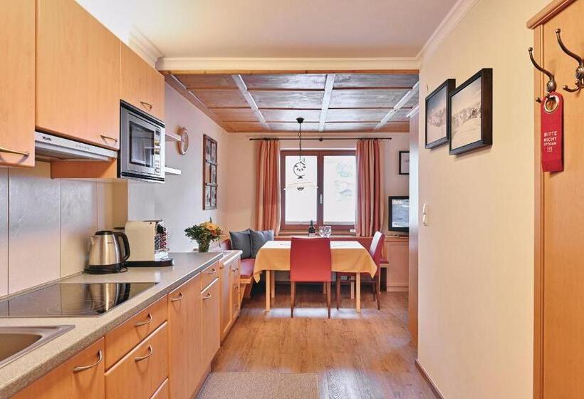 דירת חדר, Appartements Täli