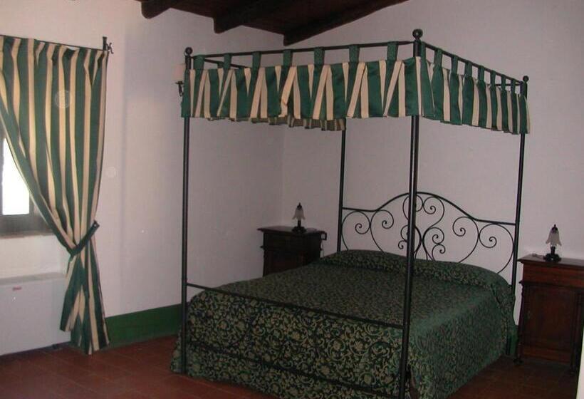 اتاق لوکس سه تخته, Agriturismo Il Daino