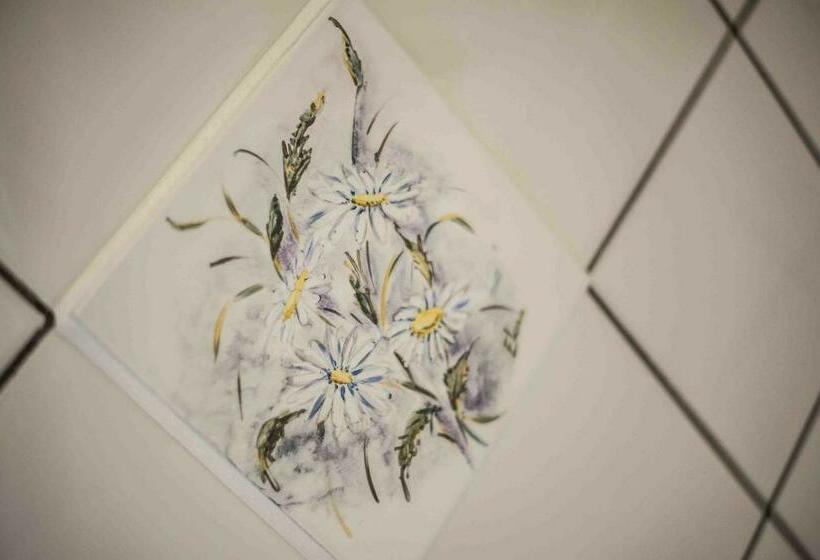 Семейный Номер, Azienda Agrituristica Alcastlè