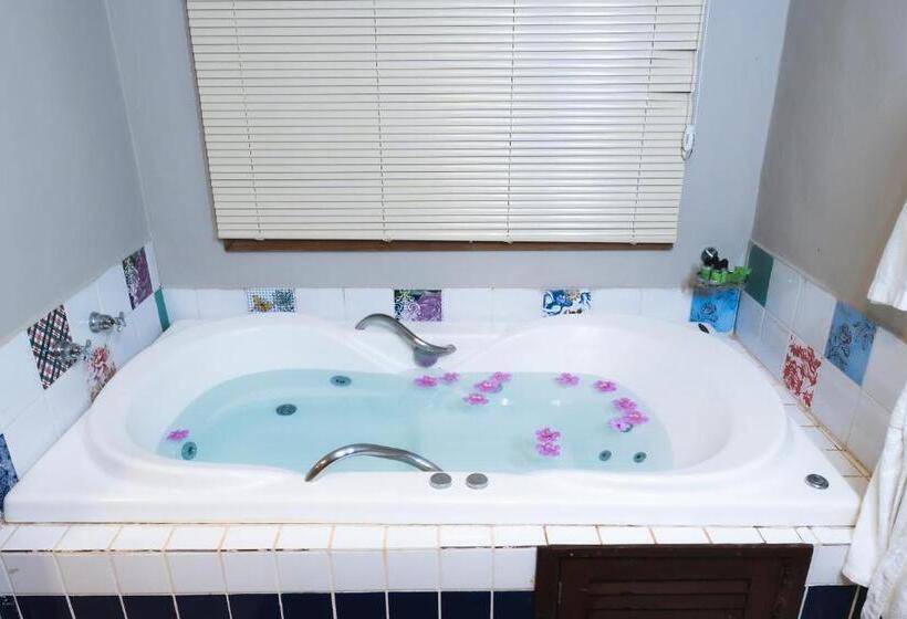 자쿠지 스위트, Casa Da Lua Pousada