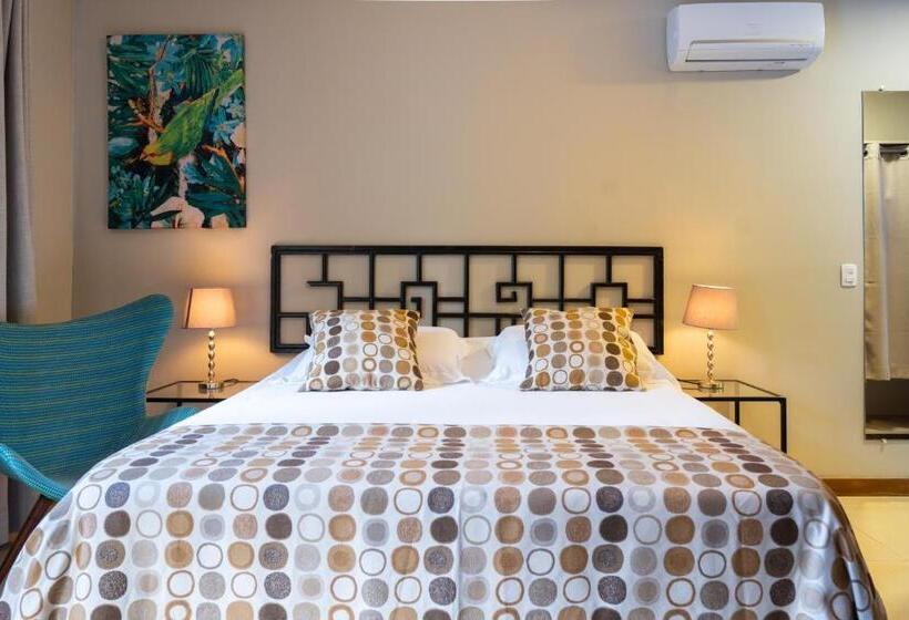 سوئیت با بالکن, Casa Da Lua Pousada