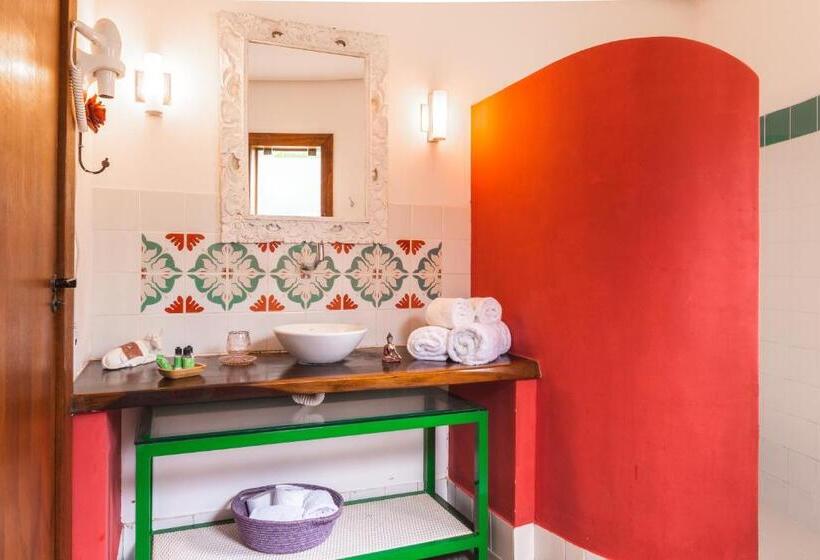 سوییت لوکس, Casa Da Lua Pousada