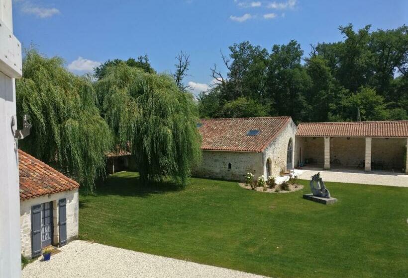 标准间, Domaine De Montboulard