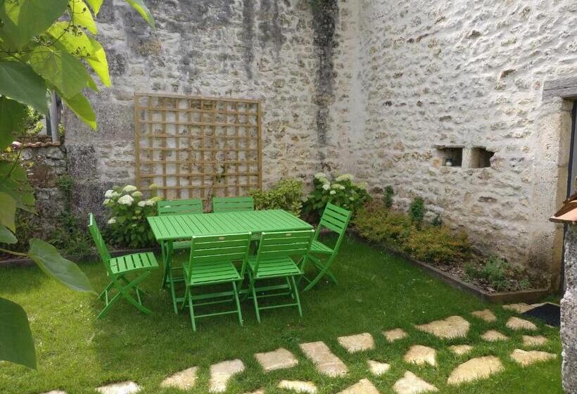 Дом 2 Спальни, Domaine De Montboulard