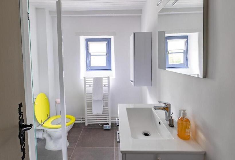 标准平房, Domaine De Montboulard