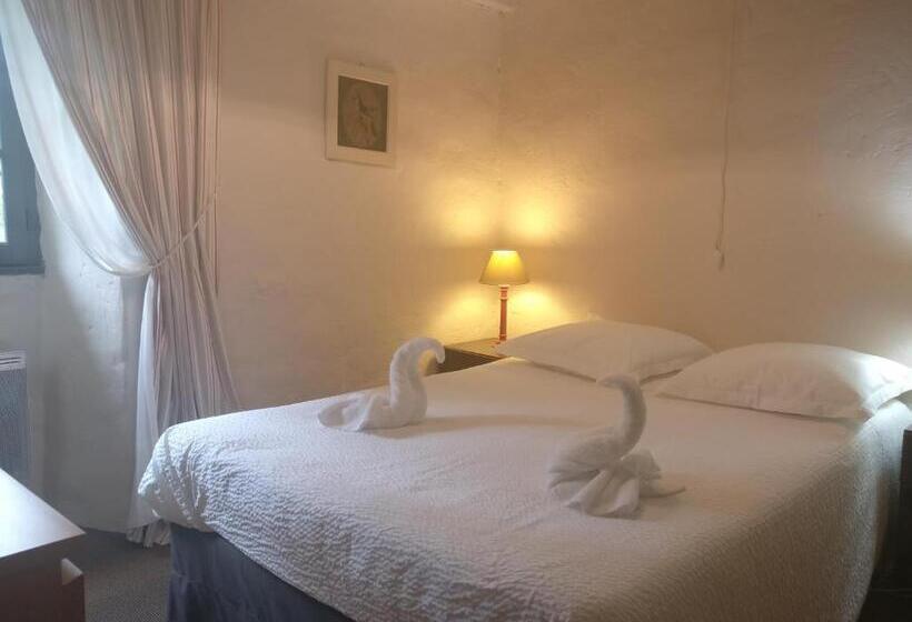 标准平房, Domaine De Montboulard