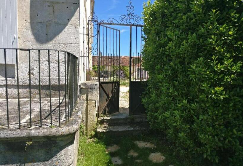 低层单卧公寓, Domaine De Montboulard