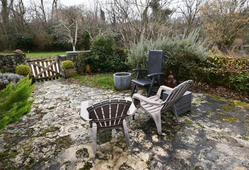 小室, Domaine De Montboulard