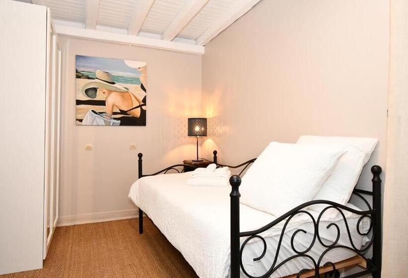 小室, Domaine De Montboulard