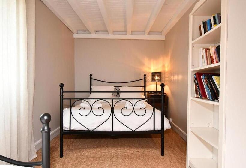 小室, Domaine De Montboulard