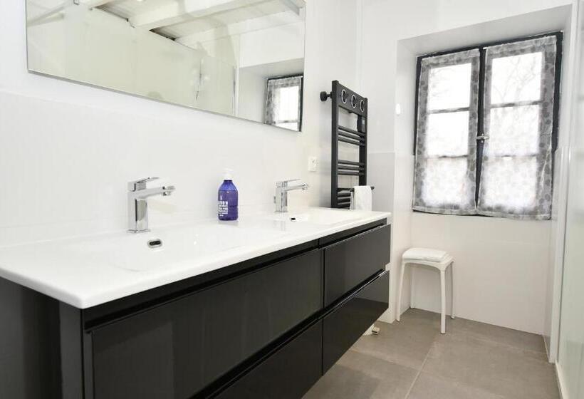 小室, Domaine De Montboulard