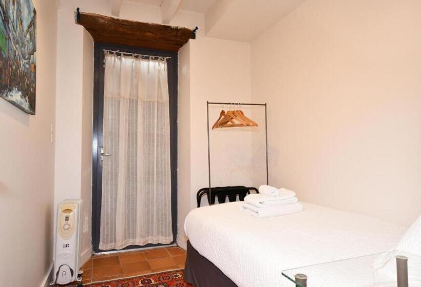 小室, Domaine De Montboulard