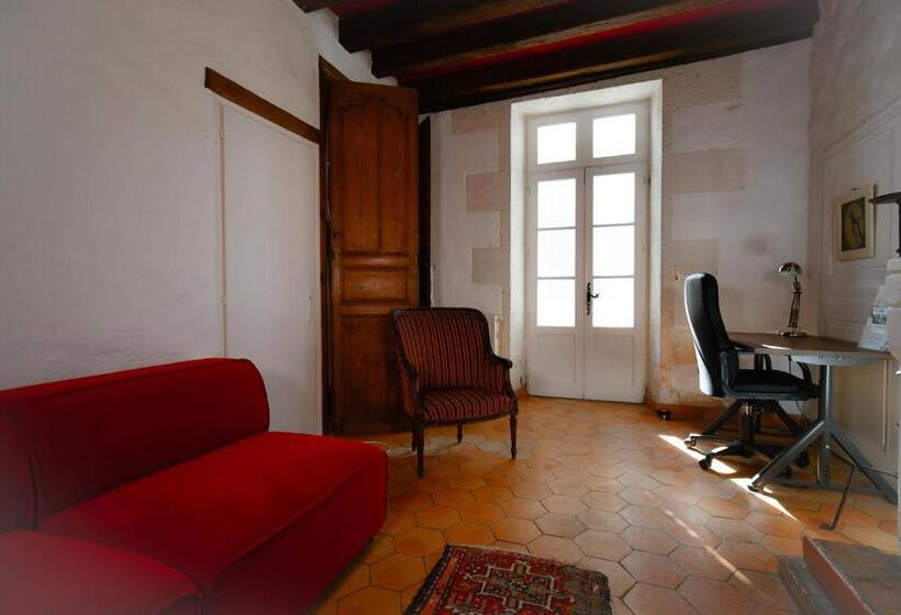 低层单卧公寓, Domaine De Montboulard