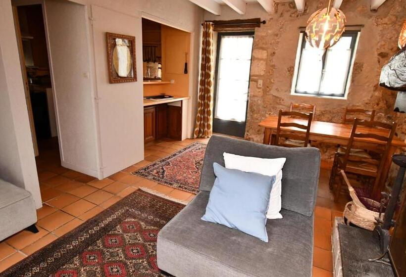 小室, Domaine De Montboulard